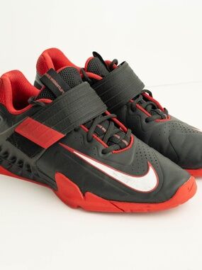 Nike weightlifting shoes